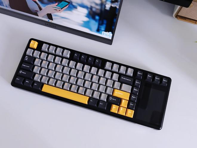 L99带您解锁机械键盘新形态不朽情缘网站触控大屏加持狼蛛(图12)